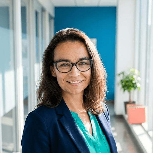 Loyalty: Alina Wietrzny