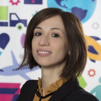 Linda  Vezzani